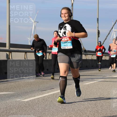 03.10.2025 - Köhlbrandbrückenlauf Strokosch-Dieckow http://msf.ph/oto/9125449 03.10.2025 10:08:23 Position 2 3370, 2394 meine-sportfotos.de