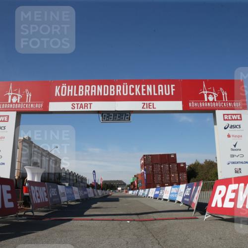03.10.2025 - Köhlbrandbrückenlauf Jannik Wohlers http://msf.ph/oto/9125547 03.10.2025 12:31:13 Ziel  meine-sportfotos.de