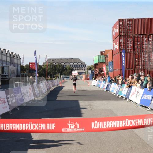03.10.2025 - Köhlbrandbrückenlauf Jannik Wohlers http://msf.ph/oto/9125561 03.10.2025 12:41:48 Ziel  meine-sportfotos.de