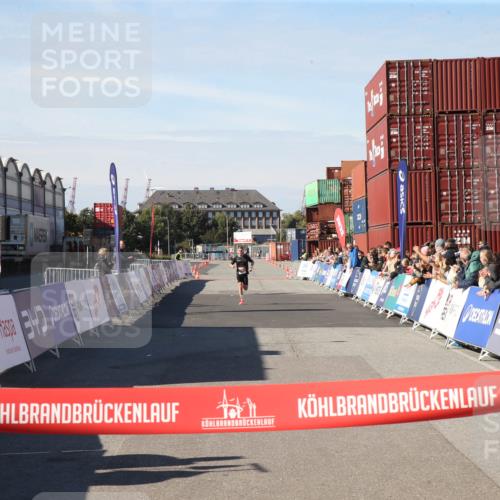03.10.2025 - Köhlbrandbrückenlauf Jannik Wohlers http://msf.ph/oto/9125563 03.10.2025 12:41:48 Ziel  meine-sportfotos.de
