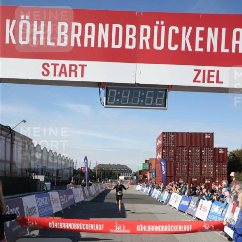 03.10.2025 - Köhlbrandbrückenlauf Jannik Wohlers http://msf.ph/oto/9125573 03.10.2025 12:41:52 Ziel 6099 meine-sportfotos.de