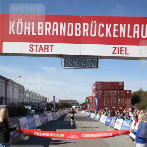 03.10.2025 - Köhlbrandbrückenlauf Jannik Wohlers http://msf.ph/oto/9125577 03.10.2025 12:41:52 Ziel 6099 meine-sportfotos.de