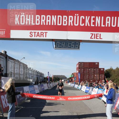 03.10.2025 - Köhlbrandbrückenlauf Jannik Wohlers http://msf.ph/oto/9125586 03.10.2025 12:41:54 Ziel 6099 meine-sportfotos.de