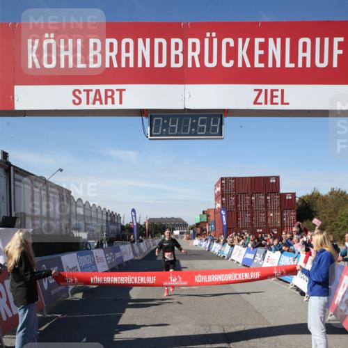 03.10.2025 - Köhlbrandbrückenlauf Jannik Wohlers http://msf.ph/oto/9125591 03.10.2025 12:41:54 Ziel 6099 meine-sportfotos.de