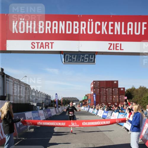 03.10.2025 - Köhlbrandbrückenlauf Jannik Wohlers http://msf.ph/oto/9125594 03.10.2025 12:41:54 Ziel 6099 meine-sportfotos.de