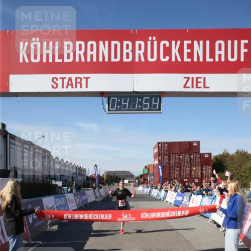03.10.2025 - Köhlbrandbrückenlauf Jannik Wohlers http://msf.ph/oto/9125595 03.10.2025 12:41:54 Ziel 6099 meine-sportfotos.de