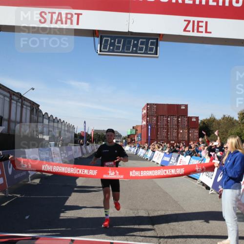 03.10.2025 - Köhlbrandbrückenlauf Jannik Wohlers http://msf.ph/oto/9125608 03.10.2025 12:41:55 Ziel 6099 meine-sportfotos.de