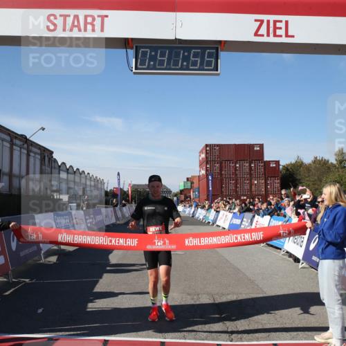 03.10.2025 - Köhlbrandbrückenlauf Jannik Wohlers http://msf.ph/oto/9125609 03.10.2025 12:41:56 Ziel 6099 meine-sportfotos.de