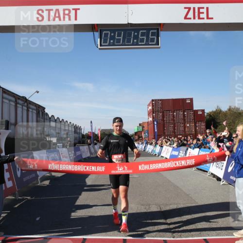 03.10.2025 - Köhlbrandbrückenlauf Jannik Wohlers http://msf.ph/oto/9125611 03.10.2025 12:41:56 Ziel 6099 meine-sportfotos.de