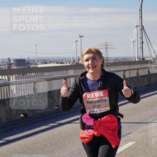 03.10.2025 - Köhlbrandbrückenlauf Michael Burmester http://msf.ph/oto/9125616 03.10.2025 13:09:42 Position 2 5497 meine-sportfotos.de