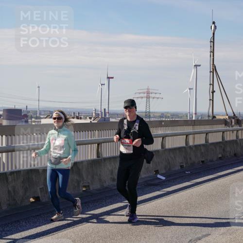 03.10.2025 - Köhlbrandbrückenlauf Michael Burmester http://msf.ph/oto/9125683 03.10.2025 13:09:57 Position 2  meine-sportfotos.de