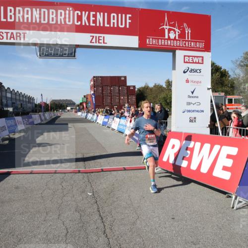 03.10.2025 - Köhlbrandbrückenlauf Jannik Wohlers http://msf.ph/oto/9125711 03.10.2025 12:47:32 Ziel 6638 meine-sportfotos.de