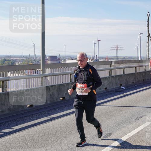 03.10.2025 - Köhlbrandbrückenlauf Michael Burmester http://msf.ph/oto/9125718 03.10.2025 13:10:01 Position 2 5759 meine-sportfotos.de