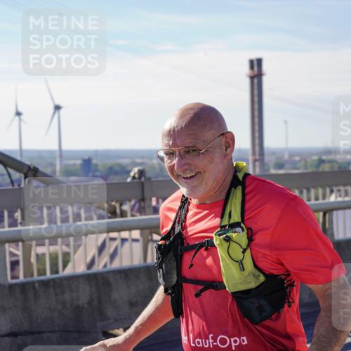 03.10.2025 - Köhlbrandbrückenlauf Michael Burmester http://msf.ph/oto/9125779 03.10.2025 13:10:10 Position 2  meine-sportfotos.de