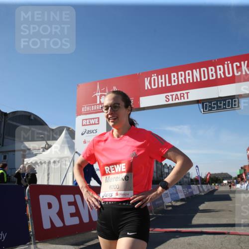 03.10.2025 - Köhlbrandbrückenlauf Jannik Wohlers http://msf.ph/oto/9125824 03.10.2025 12:54:09 Ziel 4030, 5710, 5947, 6200 meine-sportfotos.de