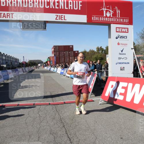 03.10.2025 - Köhlbrandbrückenlauf Jannik Wohlers http://msf.ph/oto/9125829 03.10.2025 12:55:14 Ziel 6130, 6410 meine-sportfotos.de
