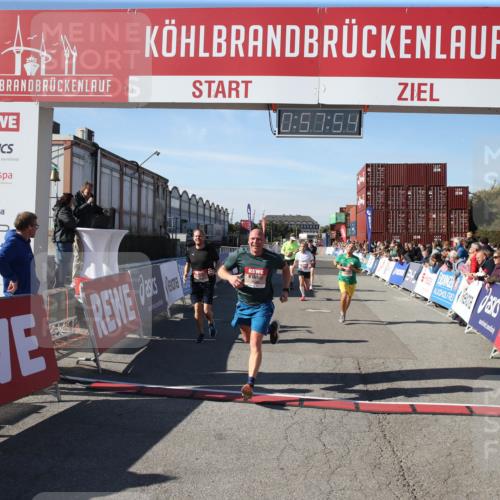 03.10.2025 - Köhlbrandbrückenlauf Jannik Wohlers http://msf.ph/oto/9125885 03.10.2025 12:57:55 Ziel 4037, 4046, 4102, 4654, 5669, 5960, 5961, 6371, 6518, 6519, 6520 meine-sportfotos.de