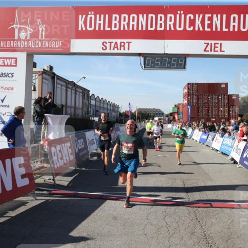 03.10.2025 - Köhlbrandbrückenlauf Jannik Wohlers http://msf.ph/oto/9125888 03.10.2025 12:57:55 Ziel 4037, 4046, 4102, 4654, 5669, 5960, 5961, 6371, 6518, 6519, 6520 meine-sportfotos.de