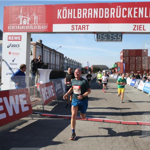 03.10.2025 - Köhlbrandbrückenlauf Jannik Wohlers http://msf.ph/oto/9125893 03.10.2025 12:57:55 Ziel 4037, 4046, 4102, 4654, 5669, 5960, 5961, 6371, 6518, 6519, 6520 meine-sportfotos.de