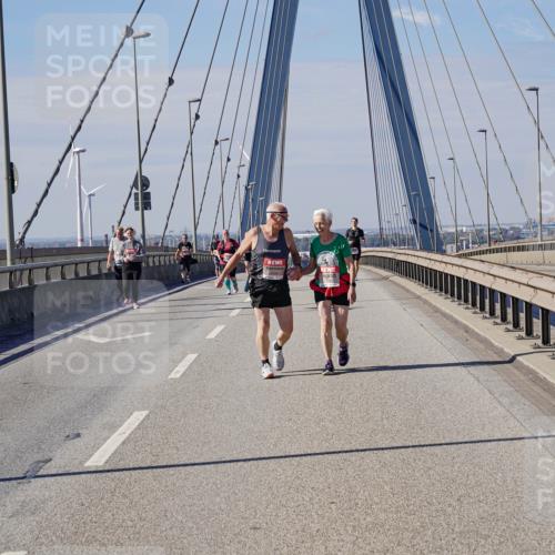 03.10.2025 - Köhlbrandbrückenlauf Michael Burmester http://msf.ph/oto/9125895 03.10.2025 13:10:32 Position 2  meine-sportfotos.de