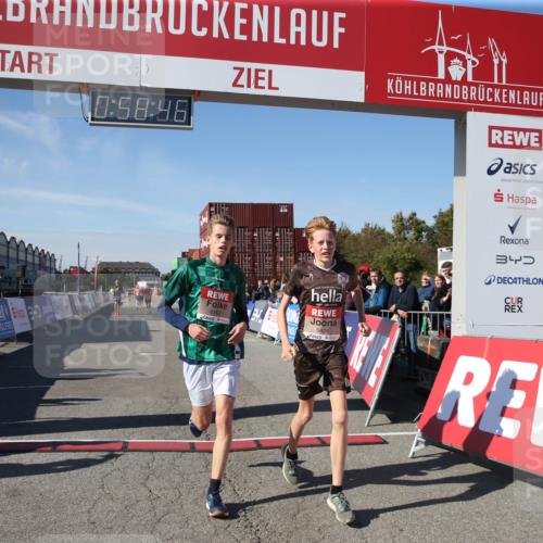 03.10.2025 - Köhlbrandbrückenlauf Jannik Wohlers http://msf.ph/oto/9125919 03.10.2025 12:58:46 Ziel 4148, 4368, 5824, 6167 meine-sportfotos.de