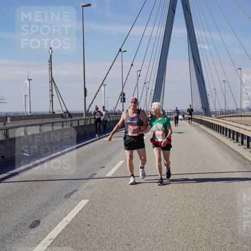 03.10.2025 - Köhlbrandbrückenlauf Michael Burmester http://msf.ph/oto/9125927 03.10.2025 13:10:36 Position 2 111 meine-sportfotos.de