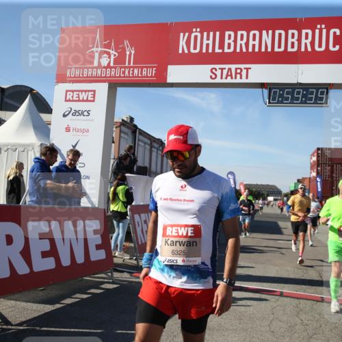 03.10.2025 - Köhlbrandbrückenlauf Jannik Wohlers http://msf.ph/oto/9125929 03.10.2025 12:59:39 Ziel 4111, 4215, 4270, 4475, 6060, 6325, 6364, 6616, 6654, 6666, 6754 meine-sportfotos.de