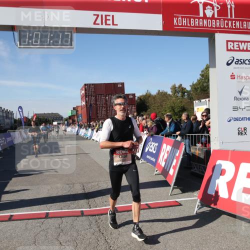 03.10.2025 - Köhlbrandbrückenlauf Jannik Wohlers http://msf.ph/oto/9125967 03.10.2025 13:01:18 Ziel 4737, 5779, 5915, 6187, 6307, 6614 meine-sportfotos.de