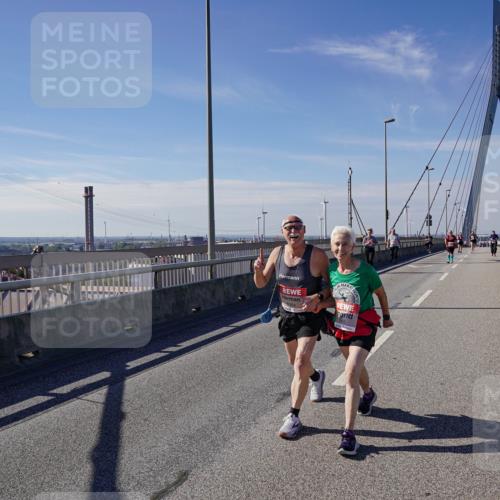 03.10.2025 - Köhlbrandbrückenlauf Michael Burmester http://msf.ph/oto/9125969 03.10.2025 13:10:39 Position 2  meine-sportfotos.de