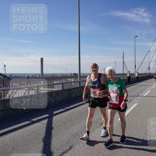 03.10.2025 - Köhlbrandbrückenlauf Michael Burmester http://msf.ph/oto/9125983 03.10.2025 13:10:40 Position 2  meine-sportfotos.de