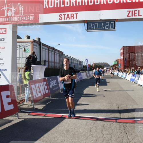 03.10.2025 - Köhlbrandbrückenlauf Jannik Wohlers http://msf.ph/oto/9125989 03.10.2025 13:01:21 Ziel 4199, 4304, 4737, 5915, 6187, 6307, 6614, 6775 meine-sportfotos.de