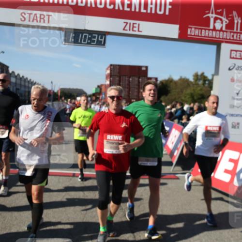 03.10.2025 - Köhlbrandbrückenlauf Jannik Wohlers http://msf.ph/oto/9126013 03.10.2025 13:10:35 Ziel 4386, 4429, 4514, 4710, 4711, 4774, 5229, 5383, 5410, 5689, 5738, 5889, 6024, 6177, 6269, 6273, 6294, 6779, 6781, 6782 meine-sportfotos.de