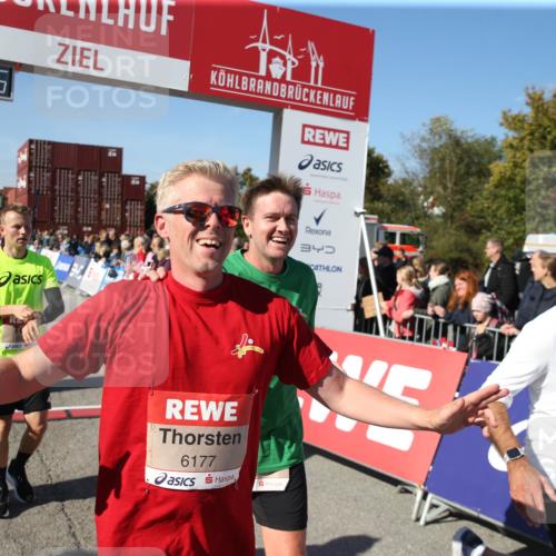 03.10.2025 - Köhlbrandbrückenlauf Jannik Wohlers http://msf.ph/oto/9126027 03.10.2025 13:10:36 Ziel 4386, 4429, 4514, 4711, 5229, 5383, 5410, 5689, 5738, 5889, 6024, 6177, 6269, 6273, 6294, 6779, 6781, 6782 meine-sportfotos.de