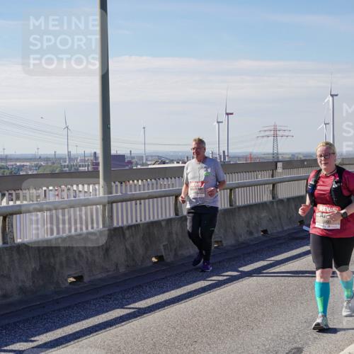 03.10.2025 - Köhlbrandbrückenlauf Michael Burmester http://msf.ph/oto/9126043 03.10.2025 13:10:49 Position 2 5900 meine-sportfotos.de