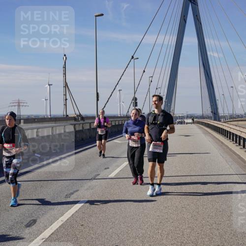 03.10.2025 - Köhlbrandbrückenlauf Michael Burmester http://msf.ph/oto/9126094 03.10.2025 13:10:54 Position 2 4157 meine-sportfotos.de