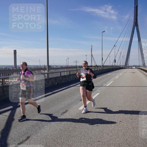 03.10.2025 - Köhlbrandbrückenlauf Michael Burmester http://msf.ph/oto/9126155 03.10.2025 13:11:00 Position 2  meine-sportfotos.de