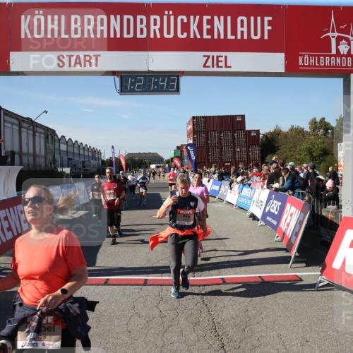 03.10.2025 - Köhlbrandbrückenlauf Jannik Wohlers http://msf.ph/oto/9126259 03.10.2025 13:21:43 Ziel 4064, 4067, 4139, 4519, 4843, 4913, 4979, 5329, 5345, 5458, 5894, 5895, 5901, 5981, 6186, 6662 meine-sportfotos.de