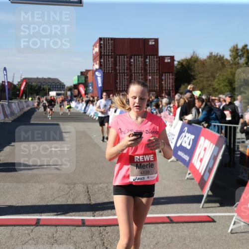 03.10.2025 - Köhlbrandbrückenlauf Jannik Wohlers http://msf.ph/oto/9126289 03.10.2025 13:21:49 Ziel 4064, 4067, 4139, 4519, 4843, 4979, 5329, 5345, 5894, 5895, 5901, 5981, 6532, 6662 meine-sportfotos.de