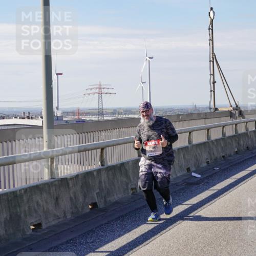 03.10.2025 - Köhlbrandbrückenlauf Michael Burmester http://msf.ph/oto/9126333 03.10.2025 13:12:28 Position 2 6123 meine-sportfotos.de