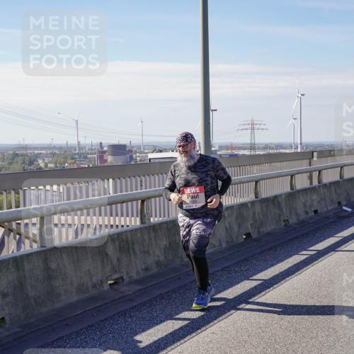 03.10.2025 - Köhlbrandbrückenlauf Michael Burmester http://msf.ph/oto/9126350 03.10.2025 13:12:30 Position 2 6123 meine-sportfotos.de