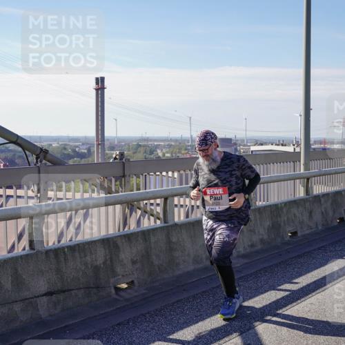 03.10.2025 - Köhlbrandbrückenlauf Michael Burmester http://msf.ph/oto/9126366 03.10.2025 13:12:30 Position 2 6123 meine-sportfotos.de