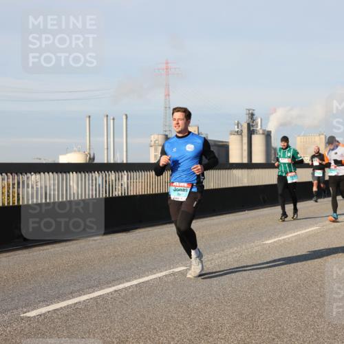 03.10.2025 - Köhlbrandbrückenlauf Lena Gebhardt http://msf.ph/oto/9126415 03.10.2025 09:46:24 Position 2 2947 meine-sportfotos.de