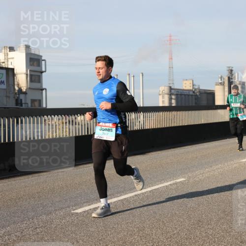 03.10.2025 - Köhlbrandbrückenlauf Lena Gebhardt http://msf.ph/oto/9126443 03.10.2025 09:46:24 Position 2 2947 meine-sportfotos.de