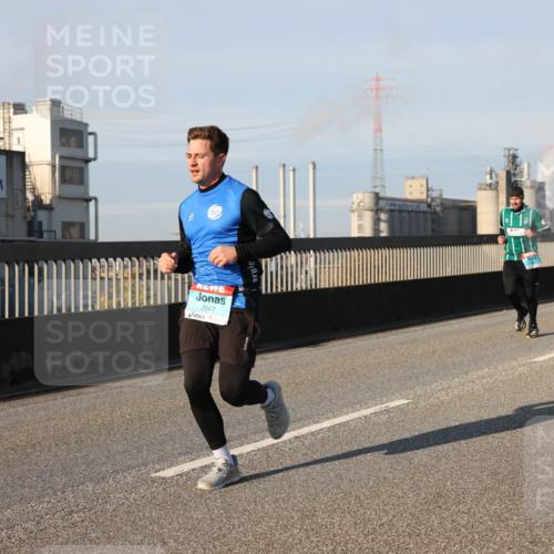 03.10.2025 - Köhlbrandbrückenlauf Lena Gebhardt http://msf.ph/oto/9126447 03.10.2025 09:46:24 Position 2 2947 meine-sportfotos.de