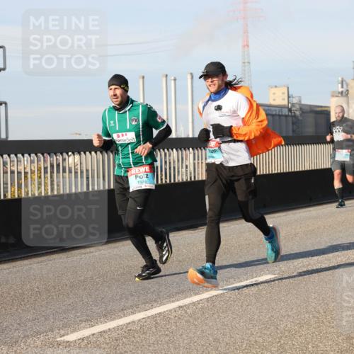 03.10.2025 - Köhlbrandbrückenlauf Lena Gebhardt http://msf.ph/oto/9126481 03.10.2025 09:46:26 Position 2 1526, 3164 meine-sportfotos.de