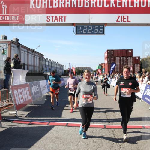 03.10.2025 - Köhlbrandbrückenlauf Jannik Wohlers http://msf.ph/oto/9126530 03.10.2025 13:22:52 Ziel 4602, 4603, 5046, 5189, 5924, 5925, 6027, 6107 meine-sportfotos.de