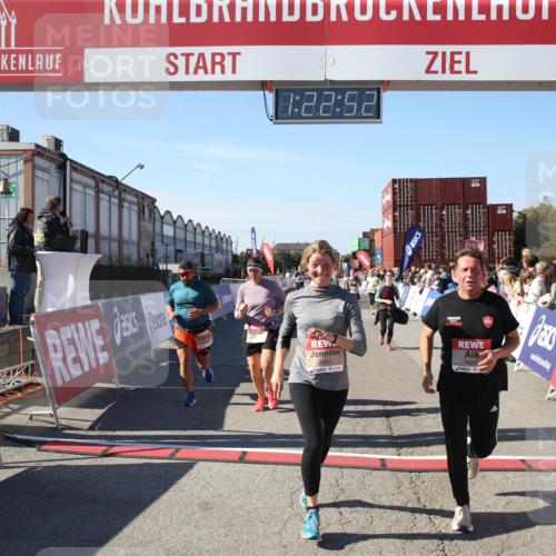 03.10.2025 - Köhlbrandbrückenlauf Jannik Wohlers http://msf.ph/oto/9126533 03.10.2025 13:22:52 Ziel 4602, 4603, 5046, 5189, 5924, 5925, 6027, 6107 meine-sportfotos.de
