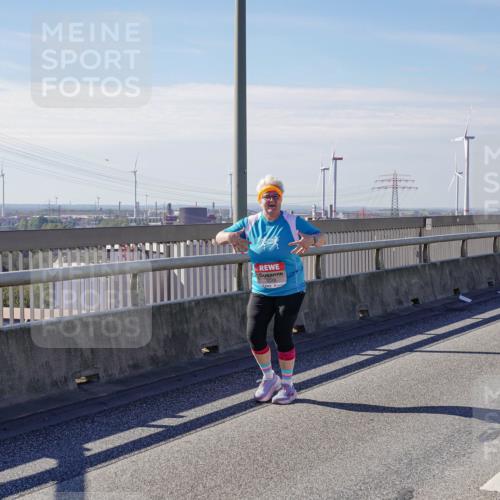 03.10.2025 - Köhlbrandbrückenlauf Michael Burmester http://msf.ph/oto/9126546 03.10.2025 13:13:15 Position 2  meine-sportfotos.de