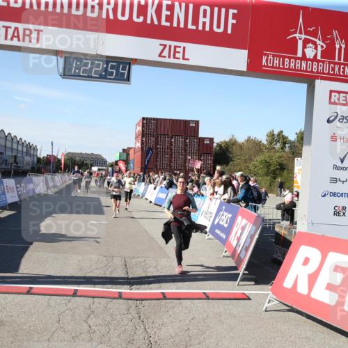 03.10.2025 - Köhlbrandbrückenlauf Jannik Wohlers http://msf.ph/oto/9126551 03.10.2025 13:22:55 Ziel 4602, 4603, 5046, 5189, 5812, 5924, 5925, 6027 meine-sportfotos.de