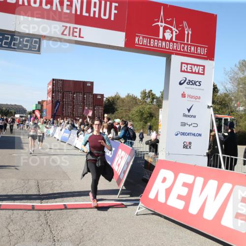 03.10.2025 - Köhlbrandbrückenlauf Jannik Wohlers http://msf.ph/oto/9126562 03.10.2025 13:22:55 Ziel 4602, 4603, 5046, 5189, 5812, 5924, 5925, 6027 meine-sportfotos.de